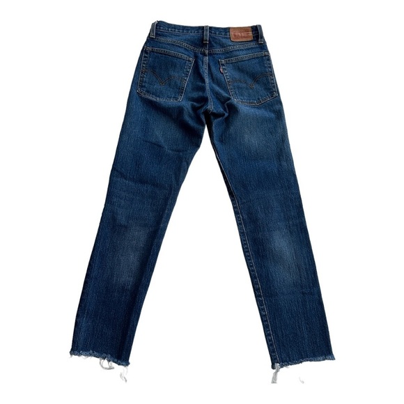 Levi's Wedgie Skinny Jean Fray Ankle Crop White Oak Cone Denim Classic Tint 26 - Picture 10 of 10